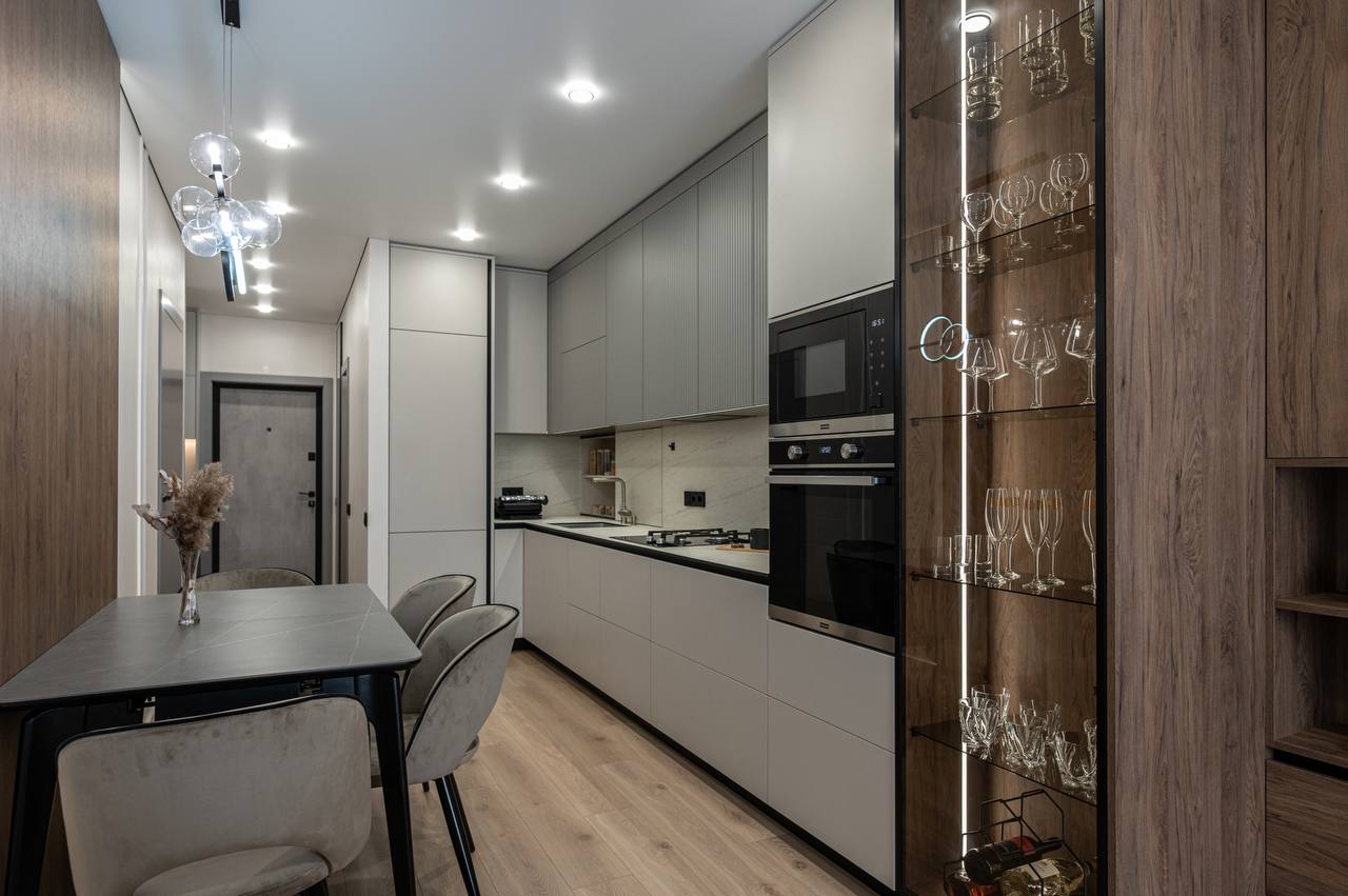 Kitchen in “CityPark” Residential Complex - HPL Fundermax photo №8